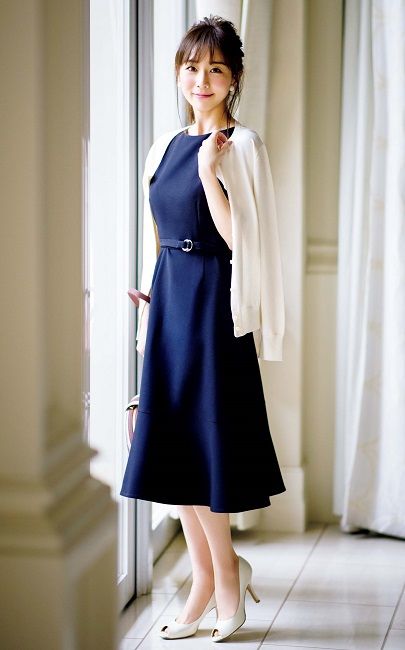 藍白穿搭　優雅 